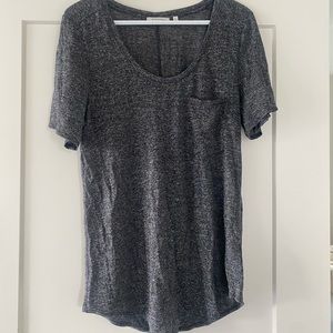Aritzia t shirt